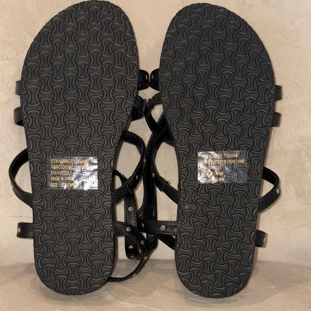 Torrid Black Studded Strappy Sandals 9.5 W NWOT - Picture 5 of 5